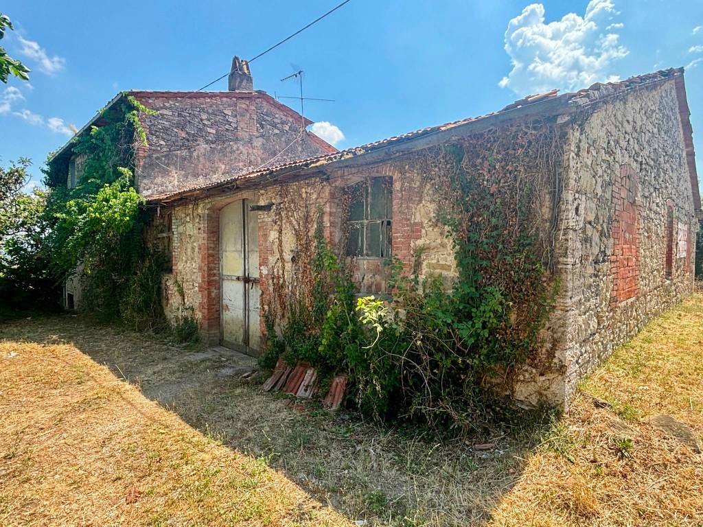 Rustico / casale a Gualdo cattaneo in Via dei Giardini - Foto 4