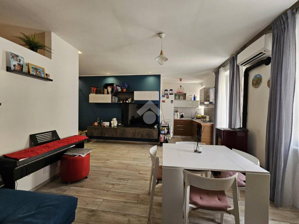 Appartamento a Matera in VIA ALANO DA MATERA, 1 - Foto 2