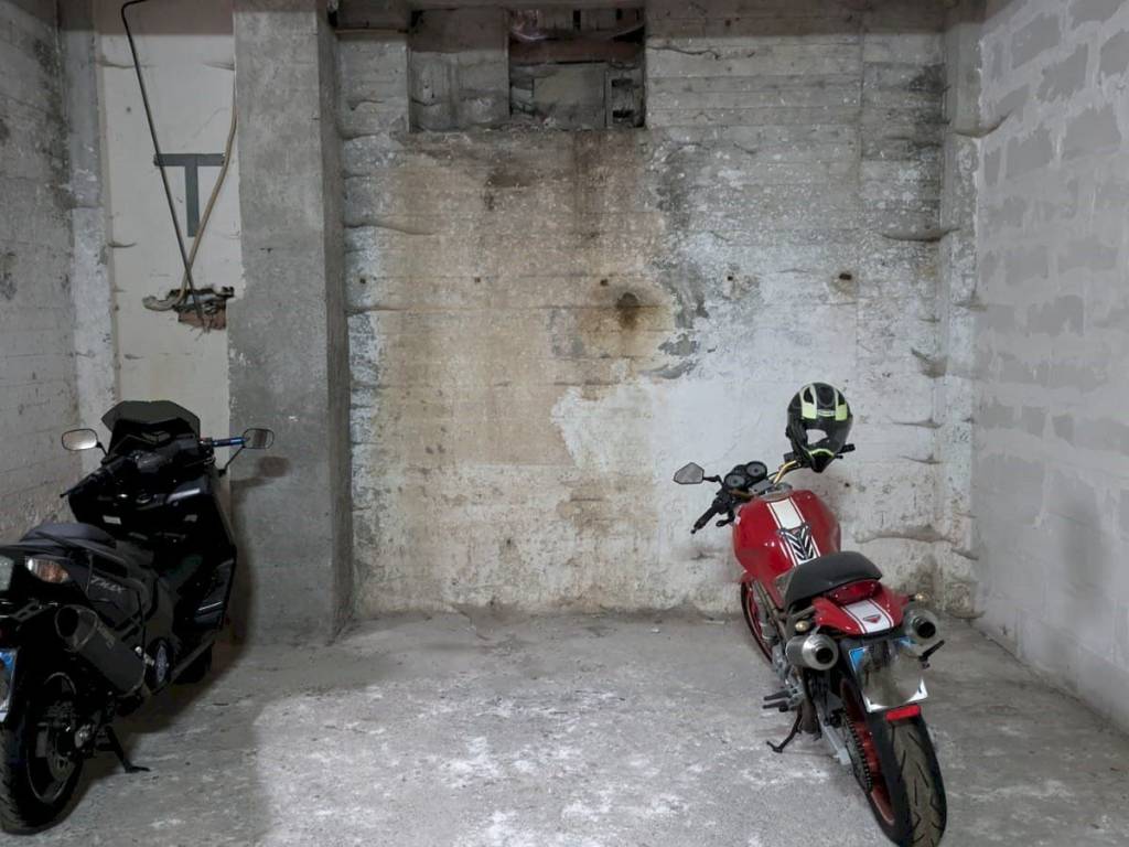 Box / garage a Isernia in Via Giovanni Berta, 80 - Foto 2