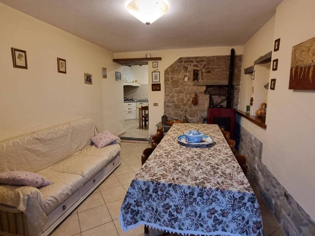 Casa indipendente a Monsummano terme in Via Bracona - Foto 2