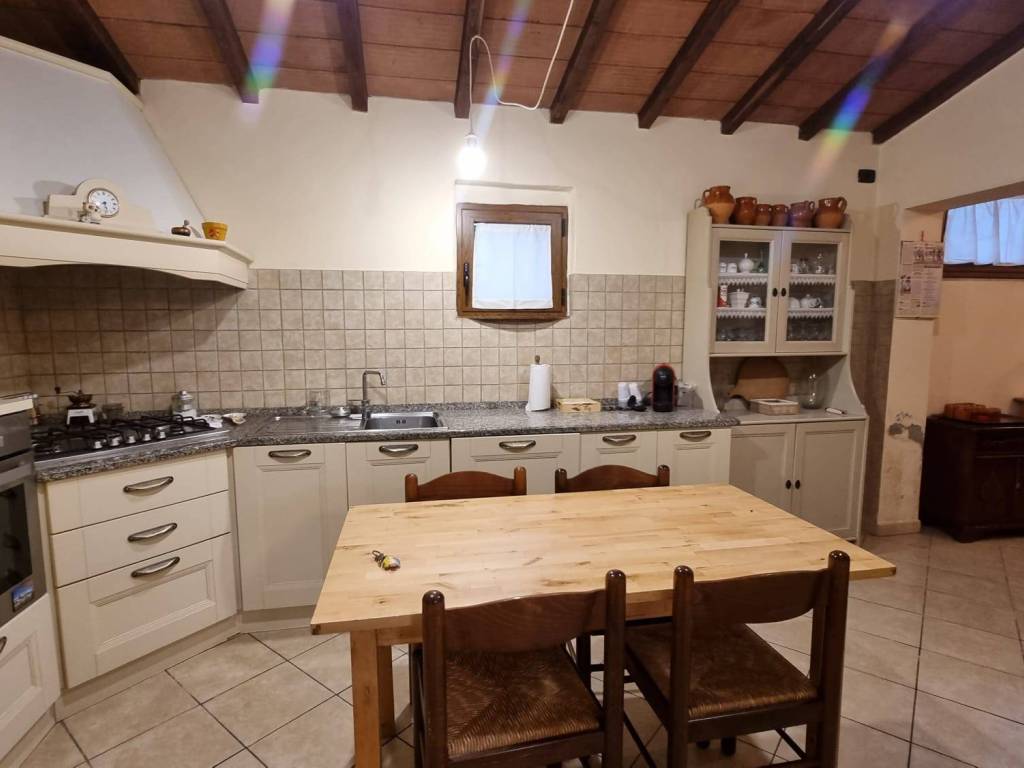 Casa indipendente a Monsummano terme in Via Bracona - Foto 4