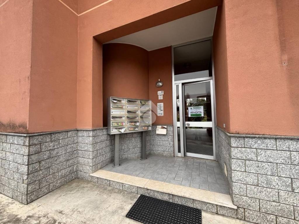 Appartamento a Borgomanero in Via Carlo Antonio Molli, 26 - Foto 2