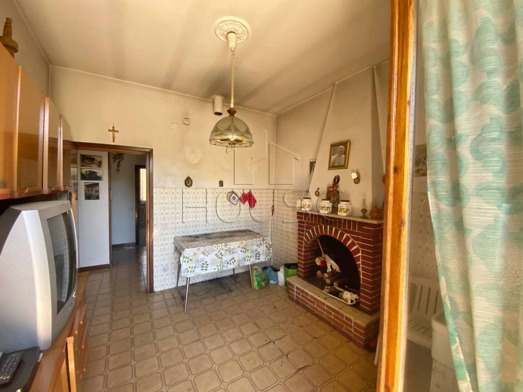 Appartamento a Umbertide in Strada regionale 416 del Niccone - Foto 4