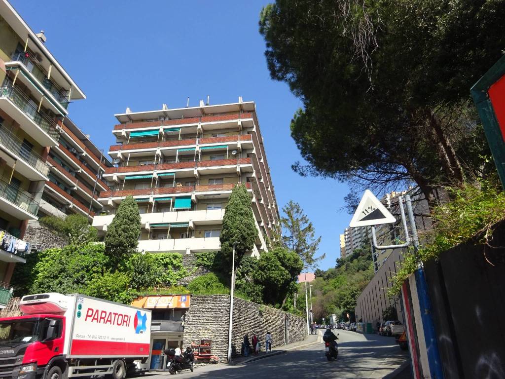 Appartamento a Genova in Via Ferrara, 10 - Foto 2