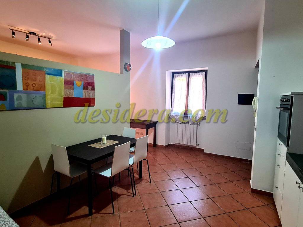 Appartamento a Castelletto sopra ticino in Via Don Giovanni Minzoni, 6 - Foto 3