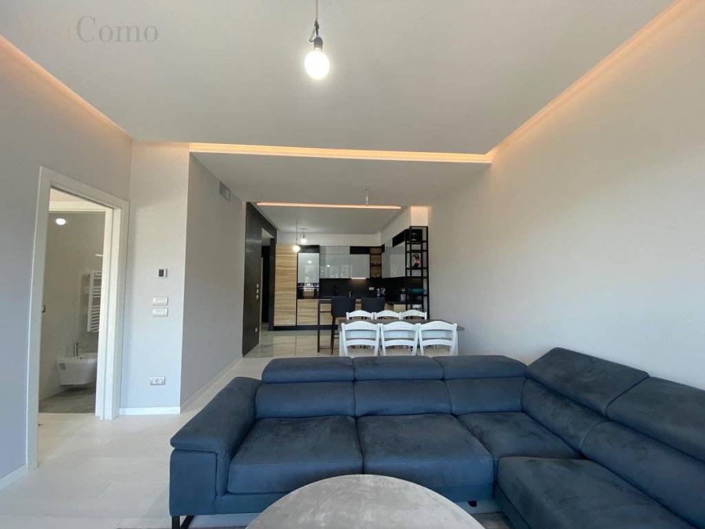 Appartamento a Como in Lungolario Trieste, 46 - Foto 2