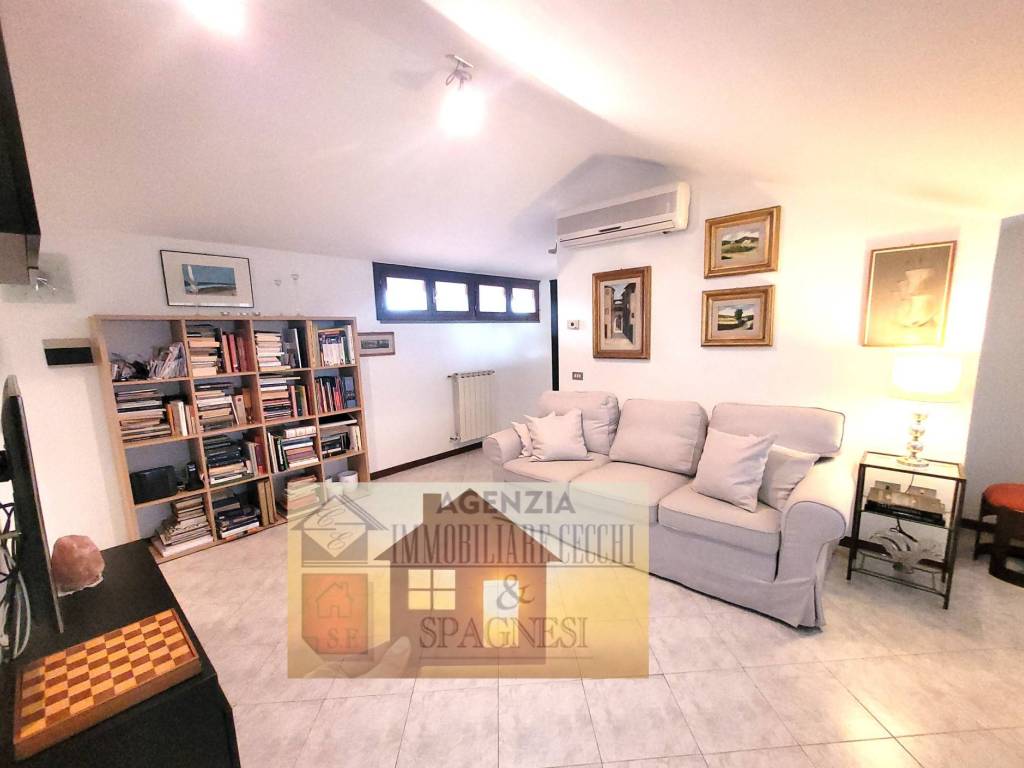 Appartamento a Poggio a caiano in Via Giuseppe Mazzini - Foto 2