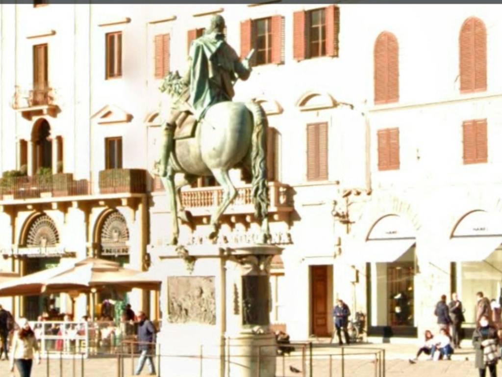 Palazzo / stabile a Firenze in Piazza di Santa Maria Novella, 12 - Foto 3