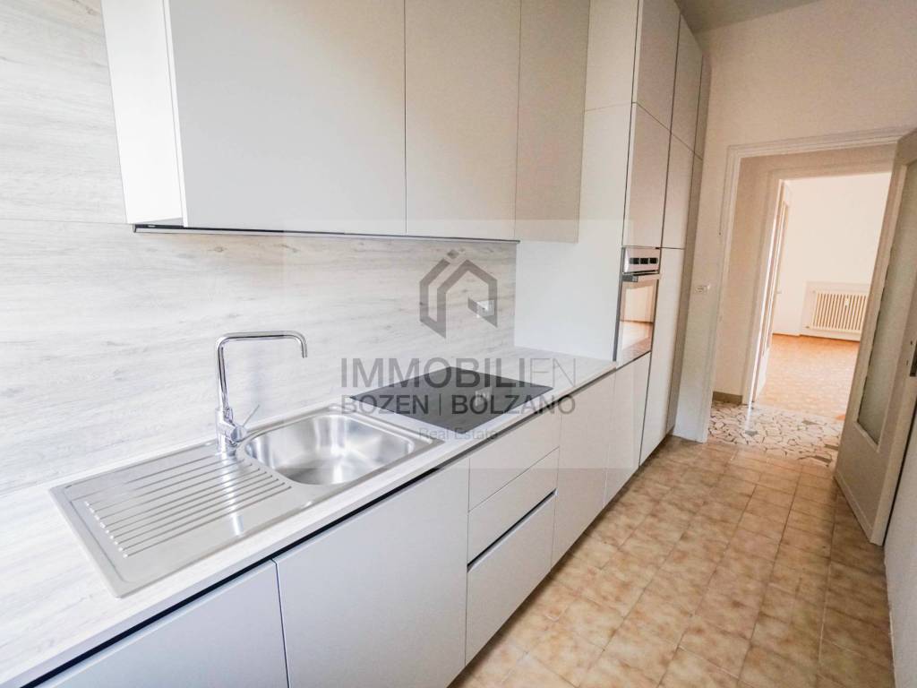 Appartamento a Bolzano in Via Brennero, 3 - Foto 3