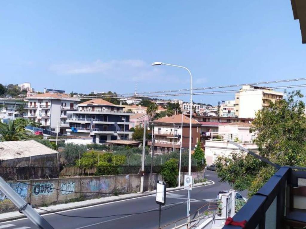 Appartamento a Catania in via Vincenzo Scannapieco - Foto 3