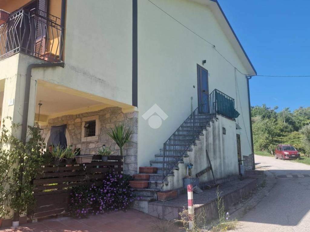 Casa indipendente a Vitulano in Via ficarola - Foto 2