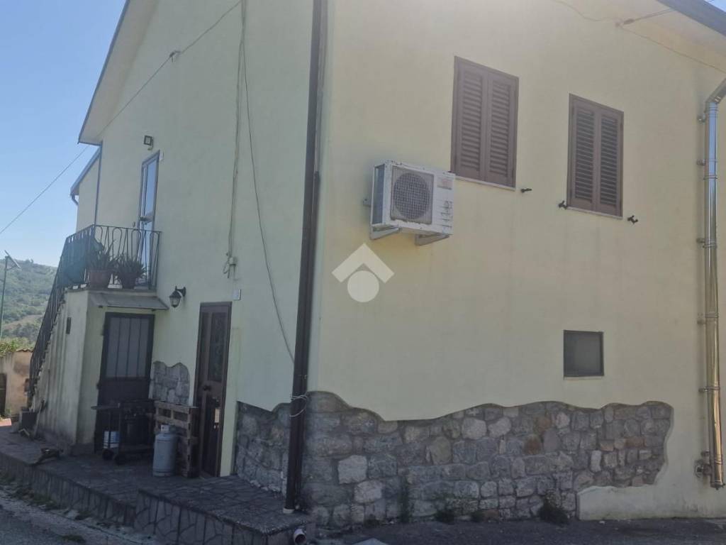 Casa indipendente a Vitulano in Via ficarola - Foto 3