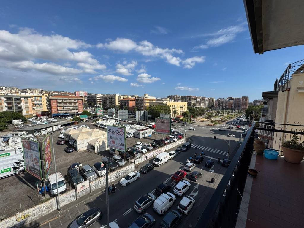 Appartamento a Catania in Viale Raffaello Sanzio - Foto 2