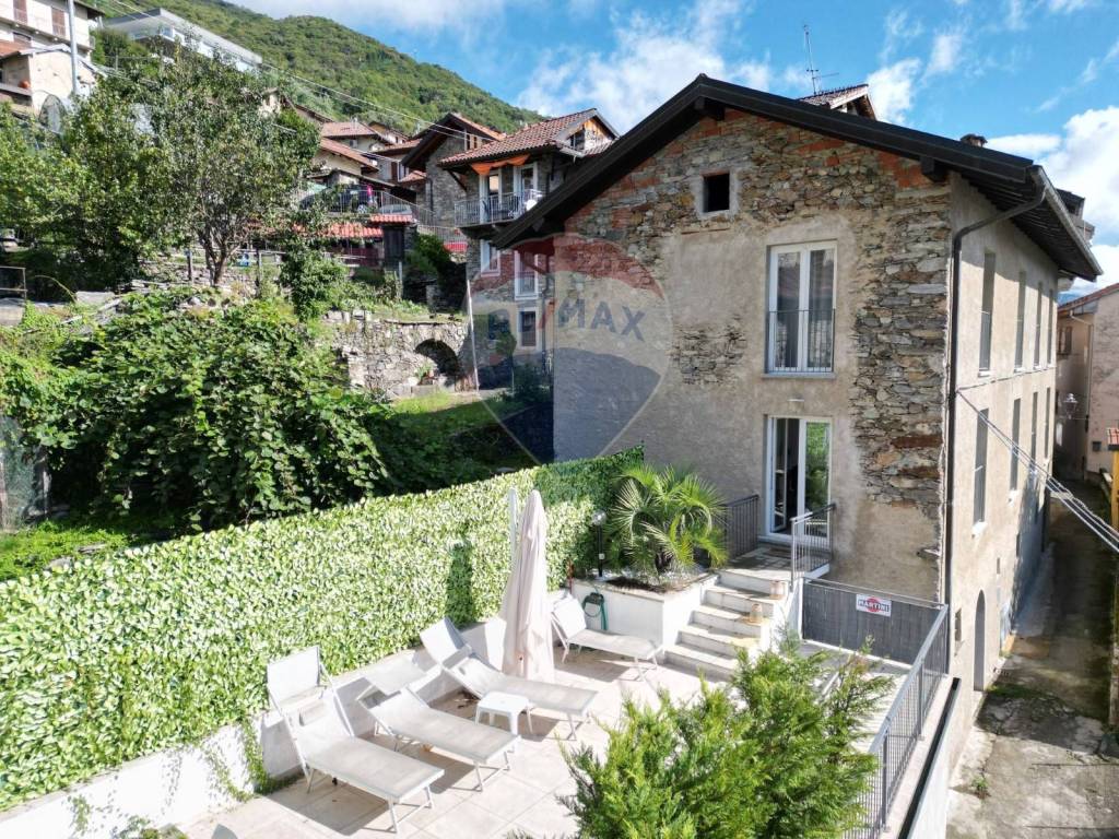 Casa indipendente a Oggebbio in via al Donego - Foto 2