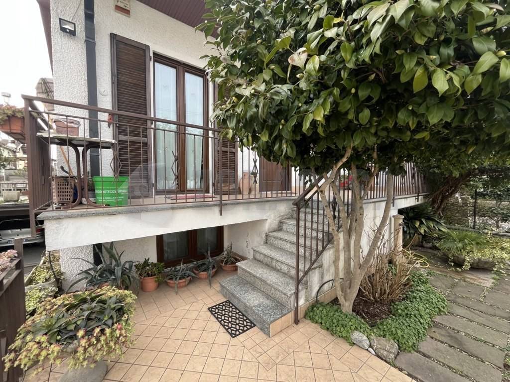 Villa a Gallarate in Via Pompei - Foto 3