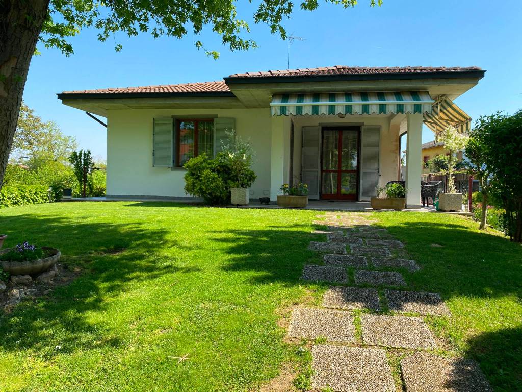 Villa a Alessandria in Via Genova, 48 - Foto 2