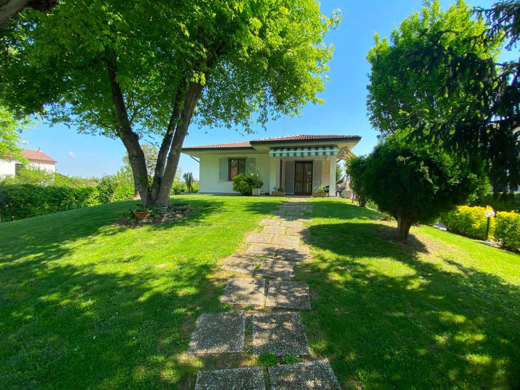 Villa a Alessandria in Via Genova, 48 - Foto 5