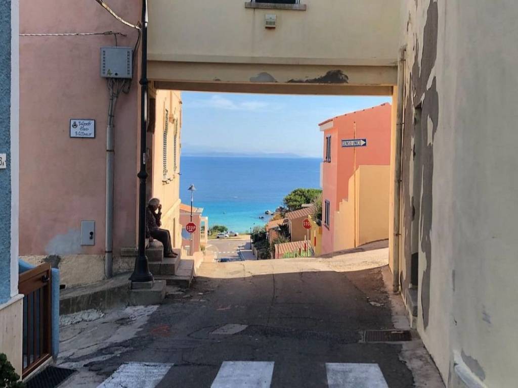 Appartamento a Santa teresa gallura in Piazza Della Libertà S.N.C. - Foto 3