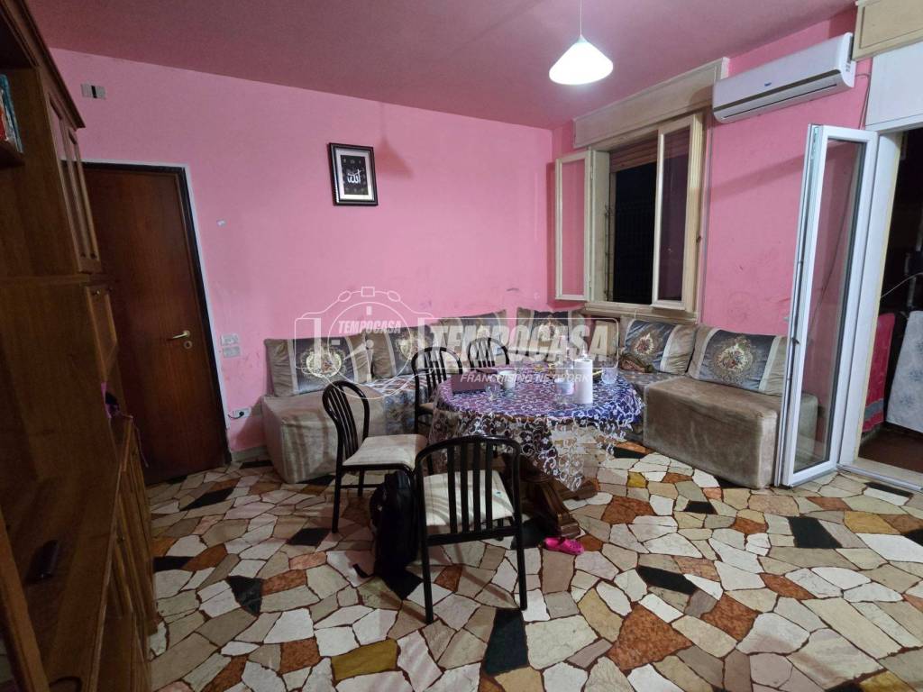 Appartamento a Rovigo in Via Silvestri 77 - Foto 2