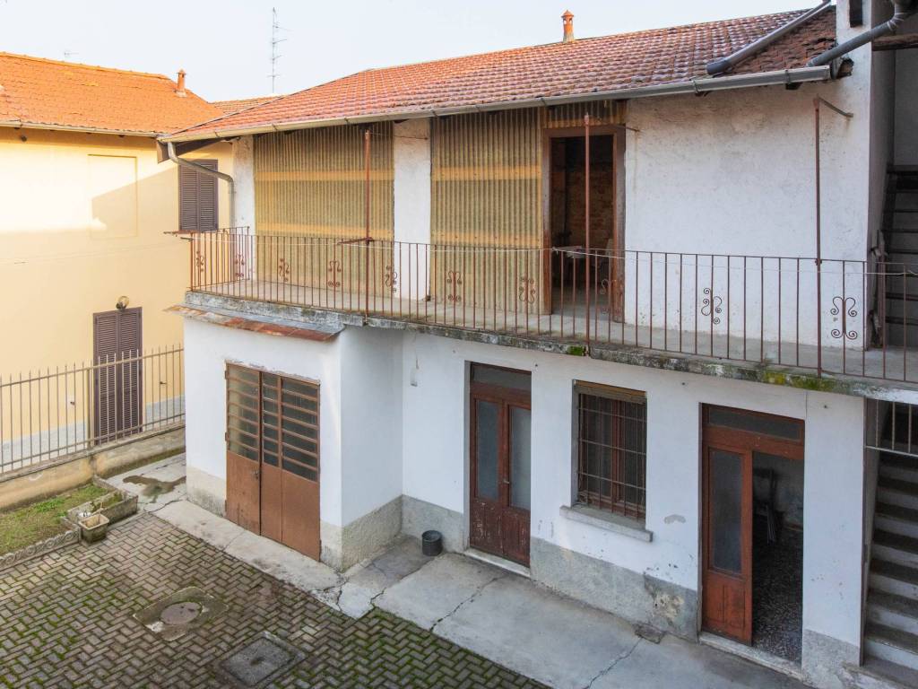Casa indipendente a Busto arsizio in Via Novara, 16 - Foto 5