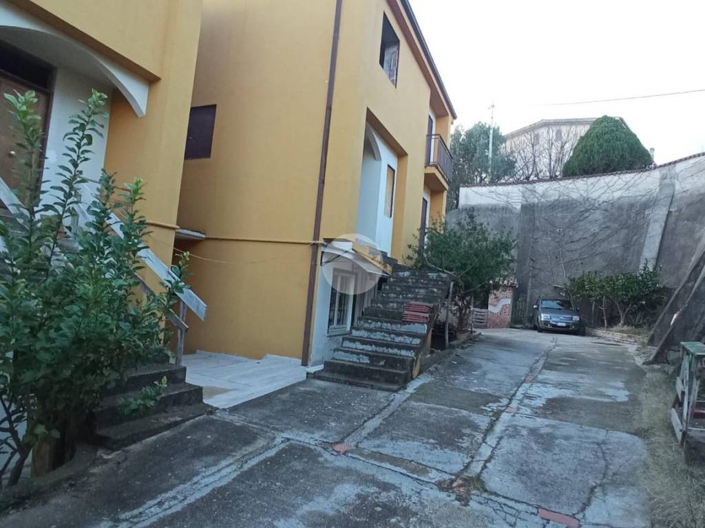 Casa indipendente a Mendicino in Via Cozzo Pirillo - Foto 2