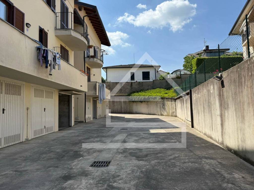 Box / garage a Casatenovo in Via Giuseppe Verdi, 25 - Foto 5