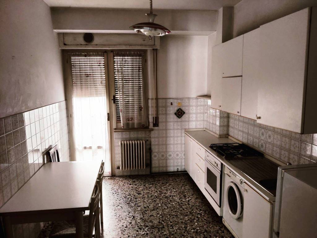 Appartamento a Civitanova marche in Via Isonzo, 39 - Foto 2