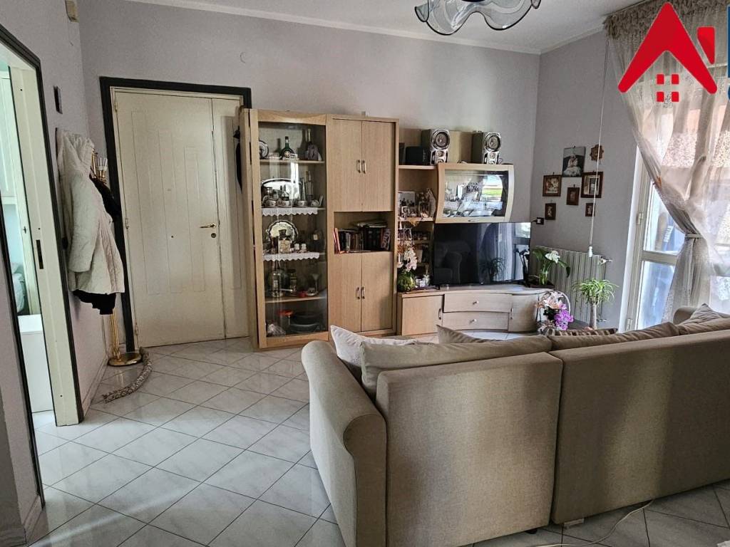 Appartamento a Carinaro in Via Tiziano - Foto 4