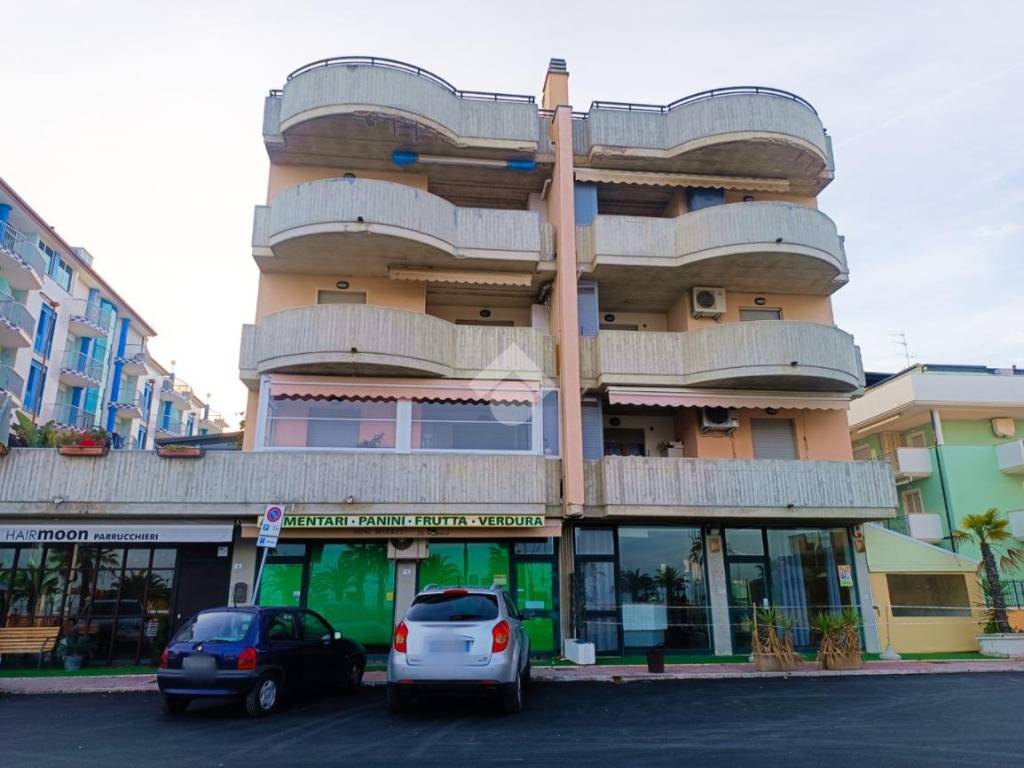 Appartamento a Tortoreto in Lungomare Sirena, 526 - Foto 2