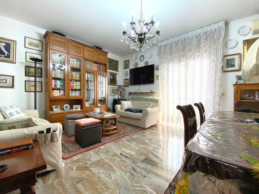 Appartamento a Piacenza in Via Egidio Gorra - Foto 2