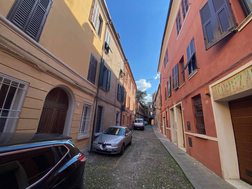 Appartamento a Ferrara in Via Cammello, 33 - Foto 3