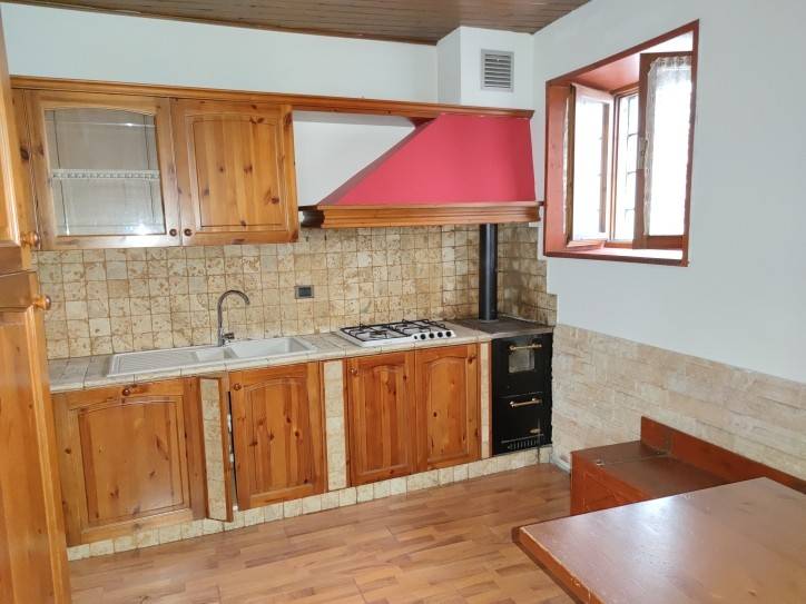 Casa indipendente a Amaro in Via Roma, 46 - Foto 3