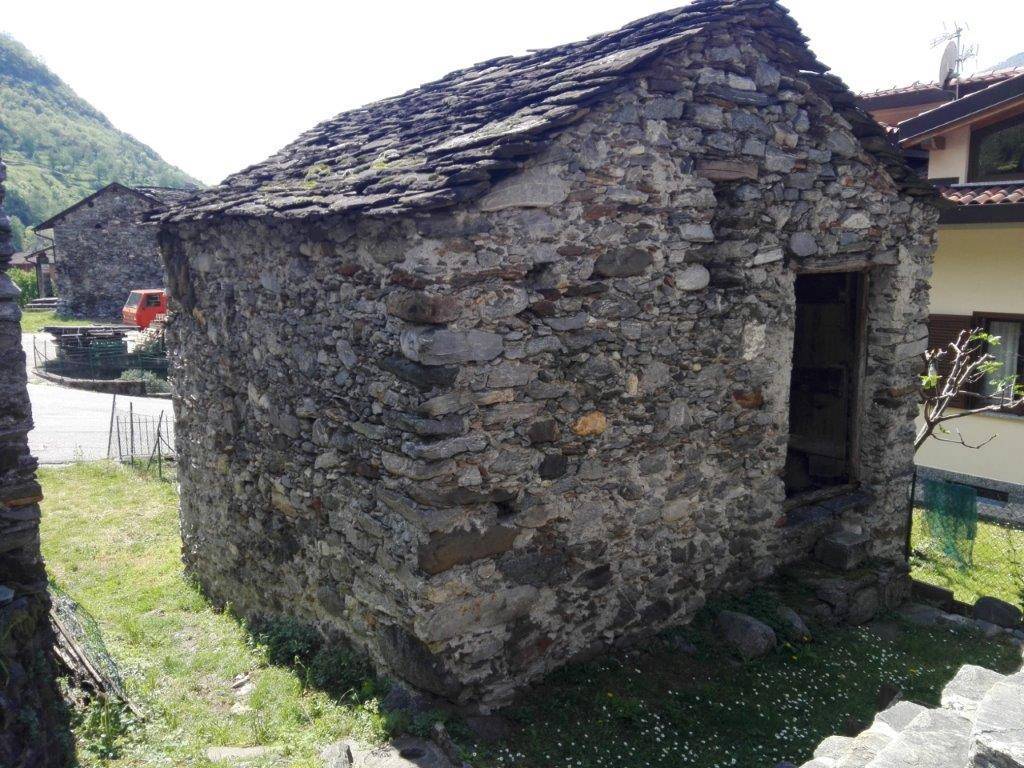 Rustico / casale a Verceia in Via Mario Copes - Foto 4