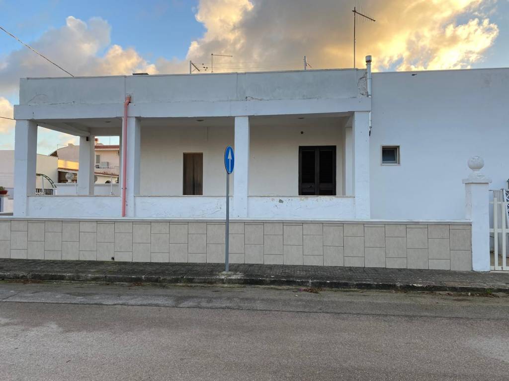 Villa a Carovigno in TORRE SANTA SABINA - Foto 3