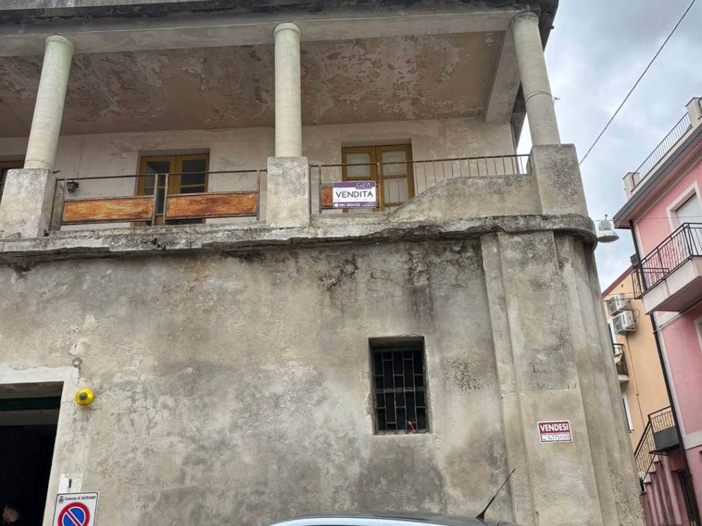 Casa indipendente a Satriano in VIA SCESA MAZZINI , 11 - Foto 3