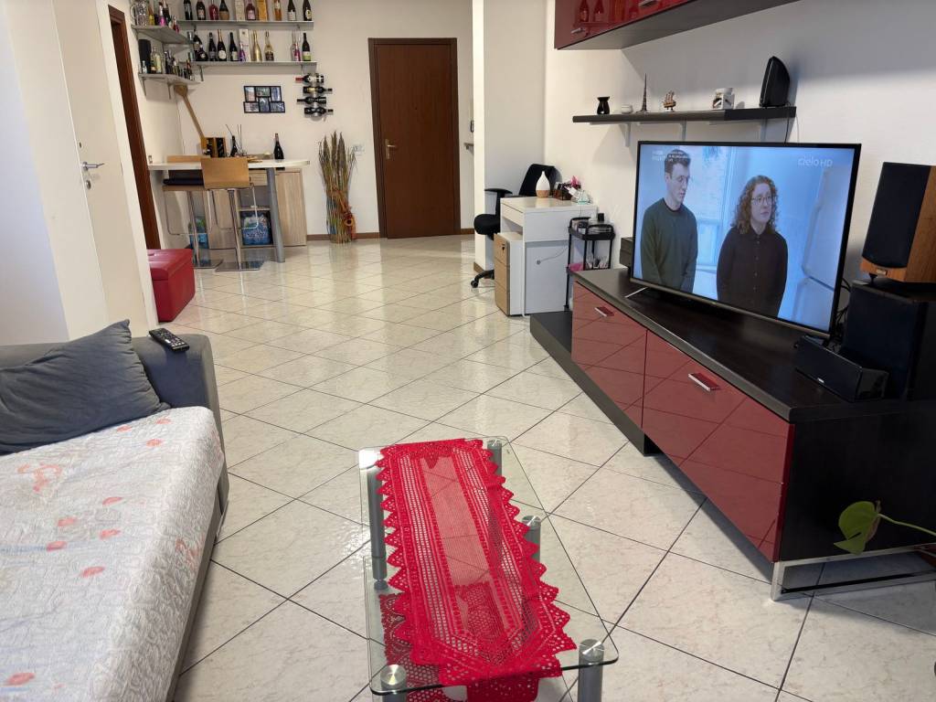 Appartamento a Cantù in Via Goffredo Mameli, 14 - Foto 4