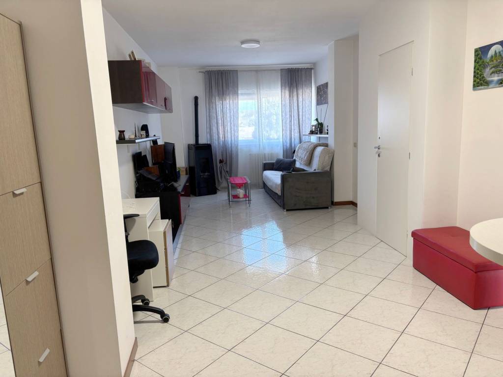 Appartamento a Cantù in Via Goffredo Mameli, 14 - Foto 5