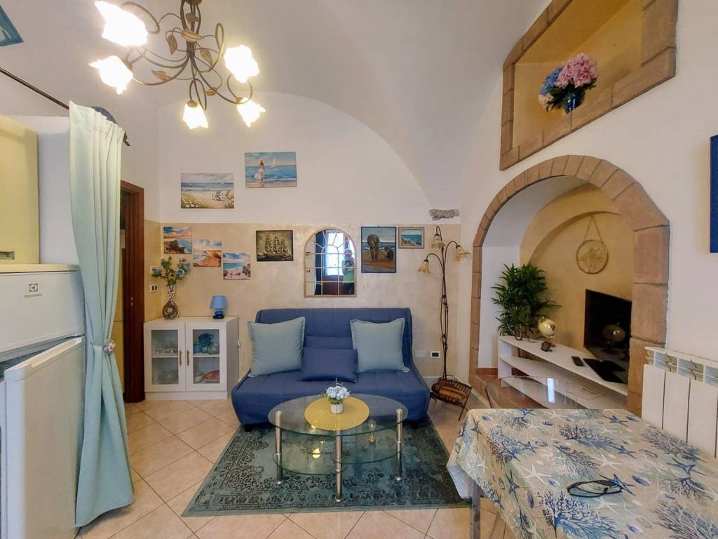 Appartamento a Finale ligure in Piazza dell'Oro - Foto 2