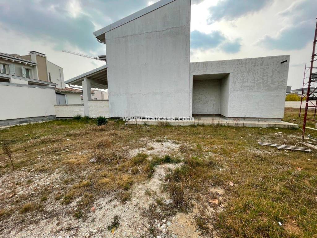 Terreno a Porto mantovano in VIA ROVINA - Foto 4