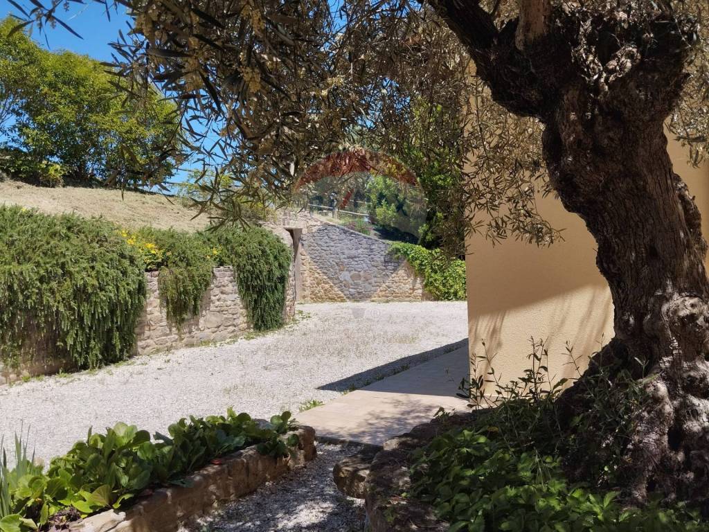 Villa a Treia in CONTRADA SAN CARLO, 41 - Foto 3