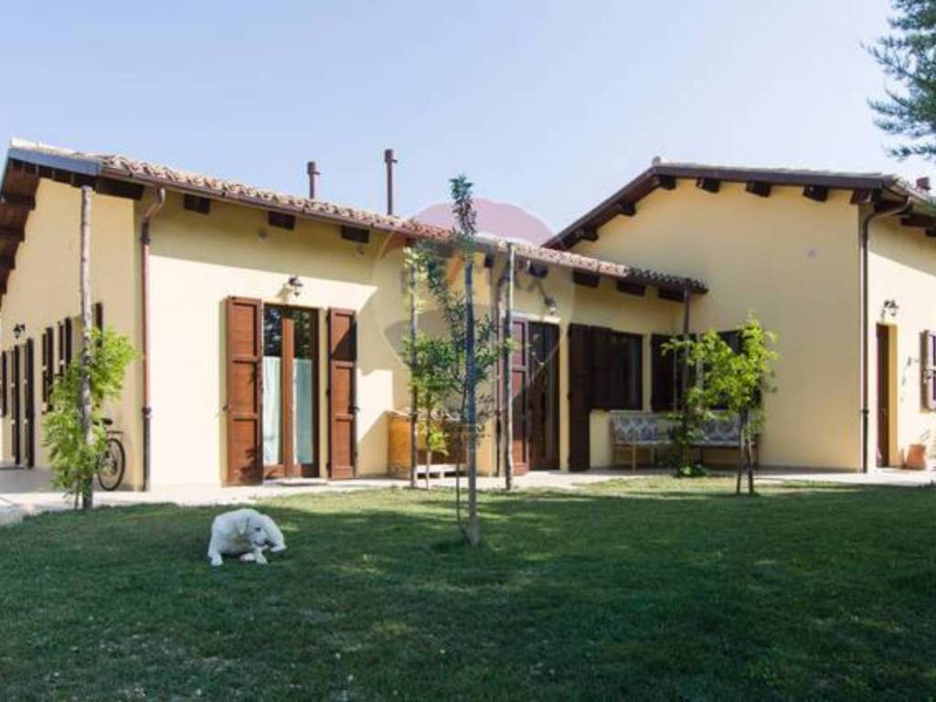 Villa a Treia in CONTRADA SAN CARLO, 41 - Foto 4