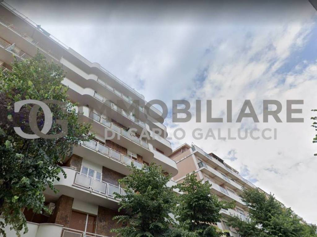 Appartamento a Pescara in Viale Giovanni Bovio, 321 - Foto 2