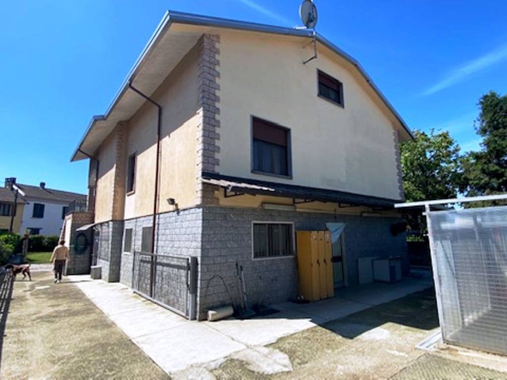 Villa a Mortara in Via 20 Settembre, 48 - Foto 3