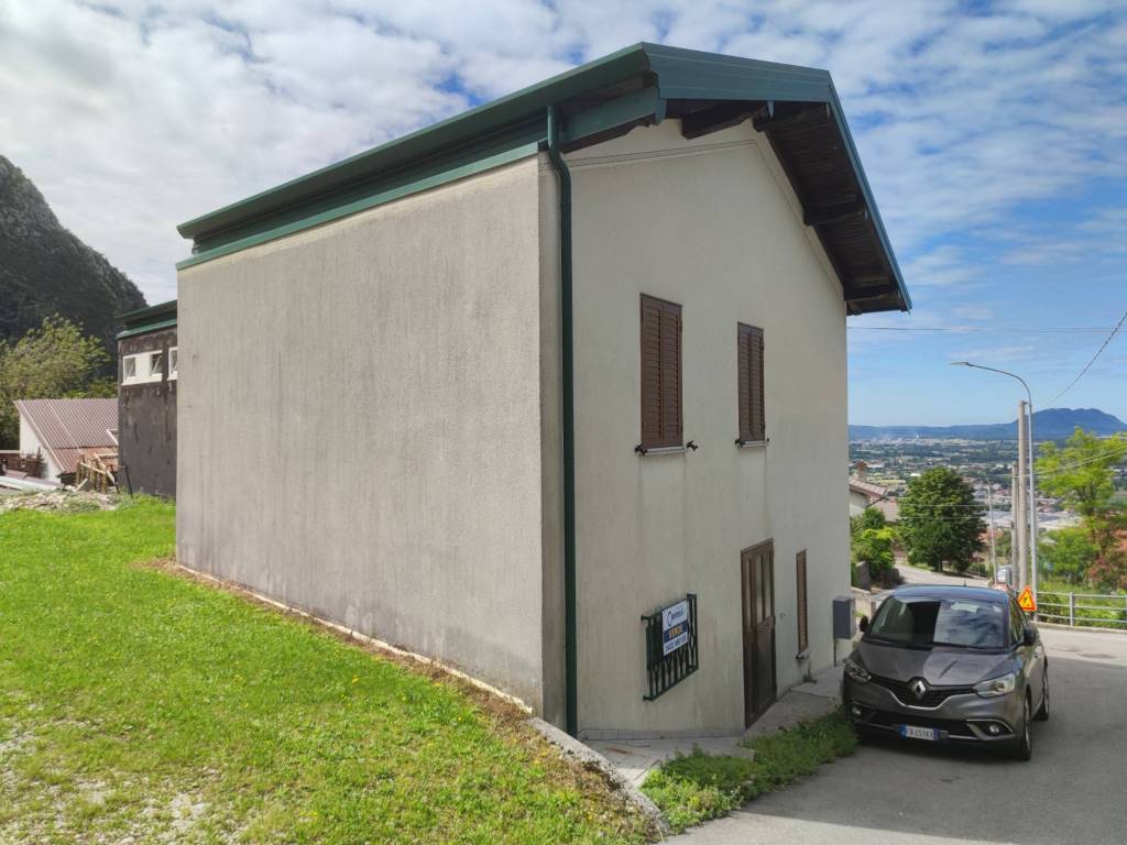 Villetta a schiera a Gemona del friuli in Via Scugjelârs, 92 - Foto 2