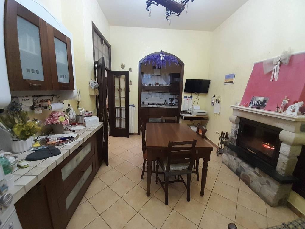 Casa indipendente a Paolisi in Via Roma - Foto 2