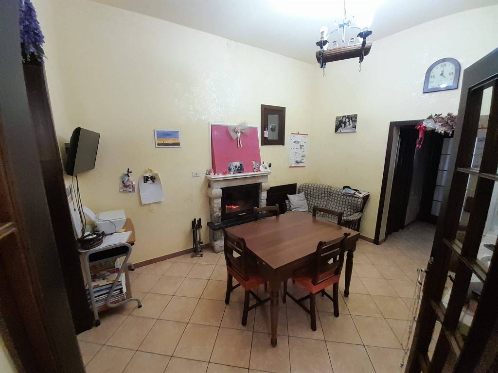 Casa indipendente a Paolisi in Via Roma - Foto 3