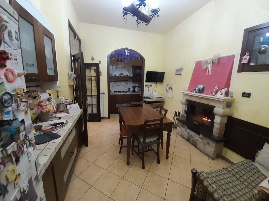 Casa indipendente a Paolisi in Via Roma - Foto 4