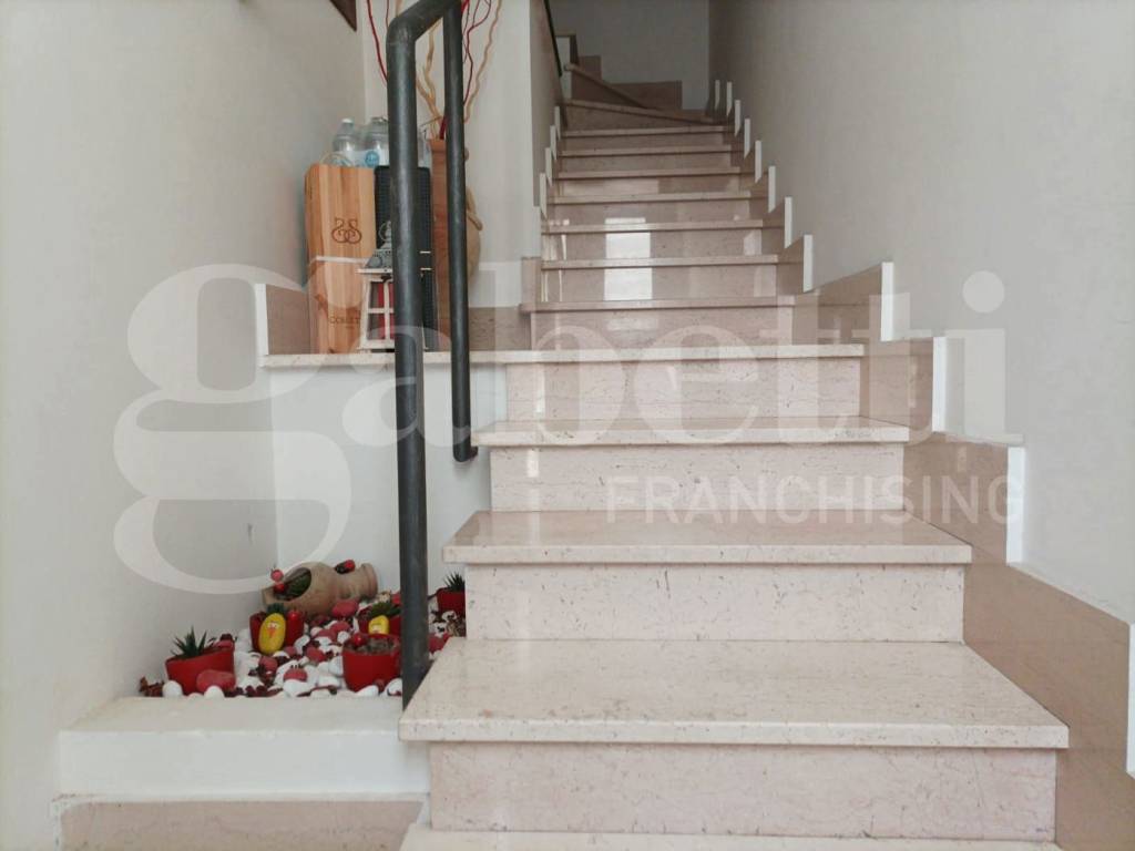 Casa indipendente a Quartu sant'elena in Piazza IV Novembre, snc - Foto 3