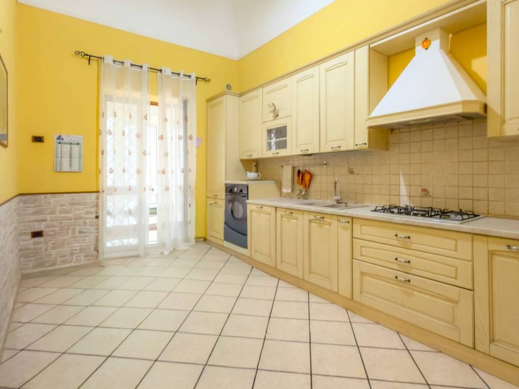 Appartamento a Taranto in Via Duca di Genova, 51 - Foto 4