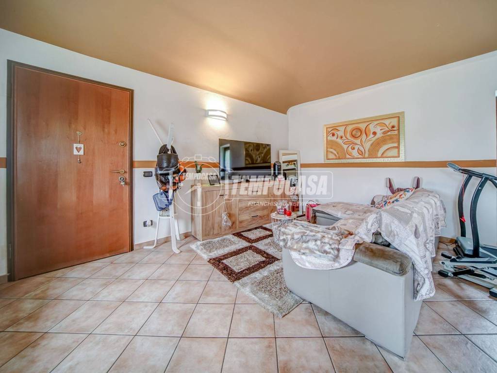 Appartamento a Borgo ticino in Via A. e L. Zanotti - Foto 2